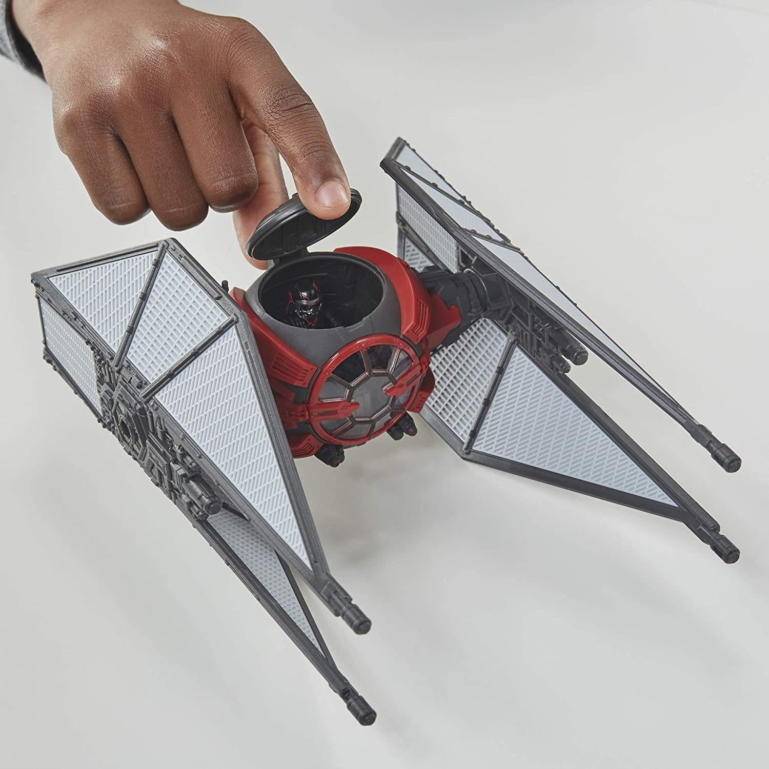 Tie Whisper Kylo Ren (Star Wars Mission Fleet Steller Class)