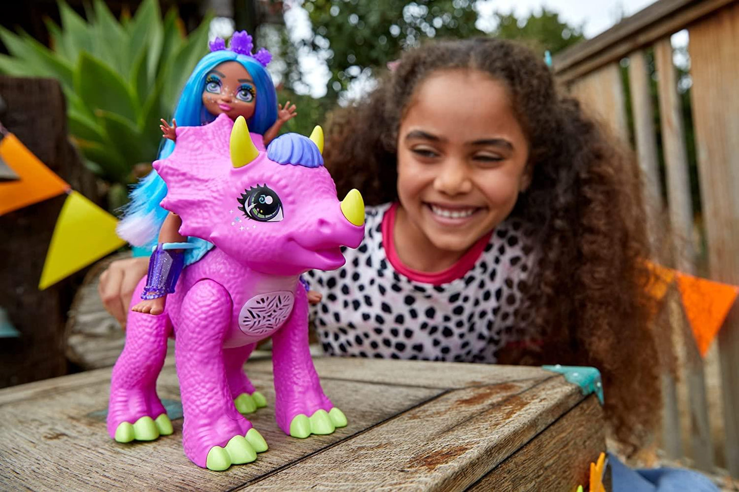 Tella & Partyceratops Cave Club Dino Rockin' Party Doll Playset Sounds Lights